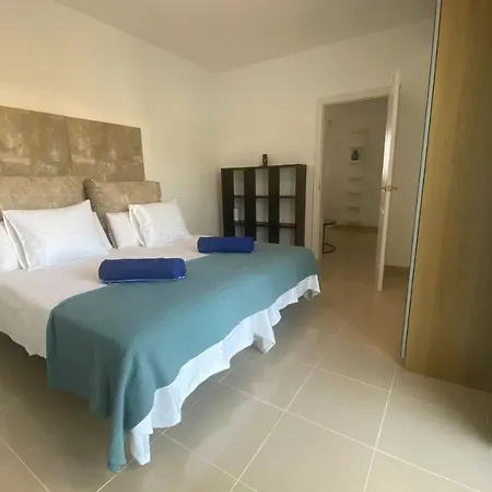 Superb Villa With Private Pool And Breathtaking Sea Views Mácher