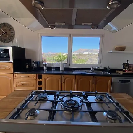ヴィラ Superb Villa With Private Pool And Breathtaking Sea Views