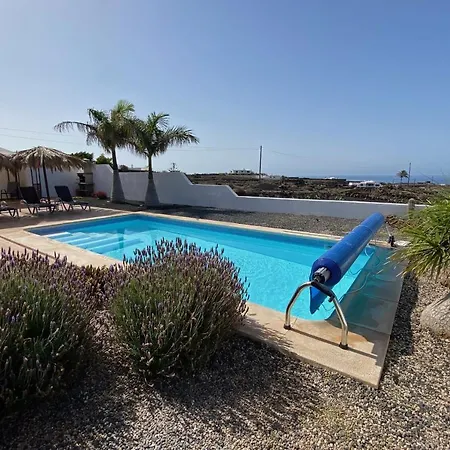 ヴィラ Superb Villa With Private Pool And Breathtaking Sea Views Mácher